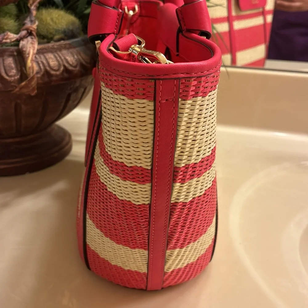 NWOT Kate Spade Straw Satchel Crossbody
Bag Pink/ Cream - Picture 10 of 11